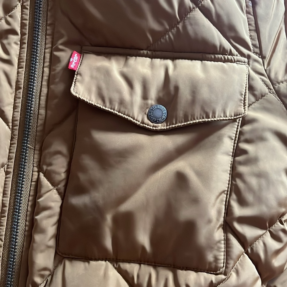 Levi’s winter coat - Picture 4 of 9